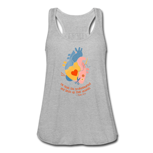 He Heals the Brokenhearted - Women's Flowy Tank Top - heather gray