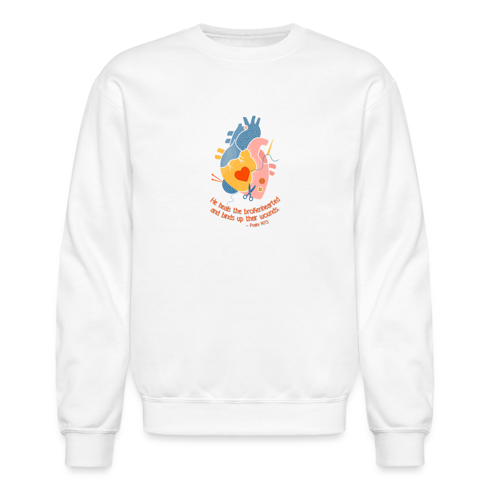 He Heals the Brokenhearted - Crewneck Sweatshirt - white